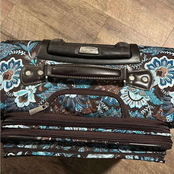 Vera Bradley Rolling Suitcase with telescope handle. Java Blue Paisley - Picture 2 of 11